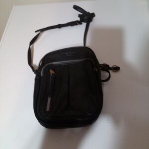 Elegant Black Leather Women's Crossbody Bag